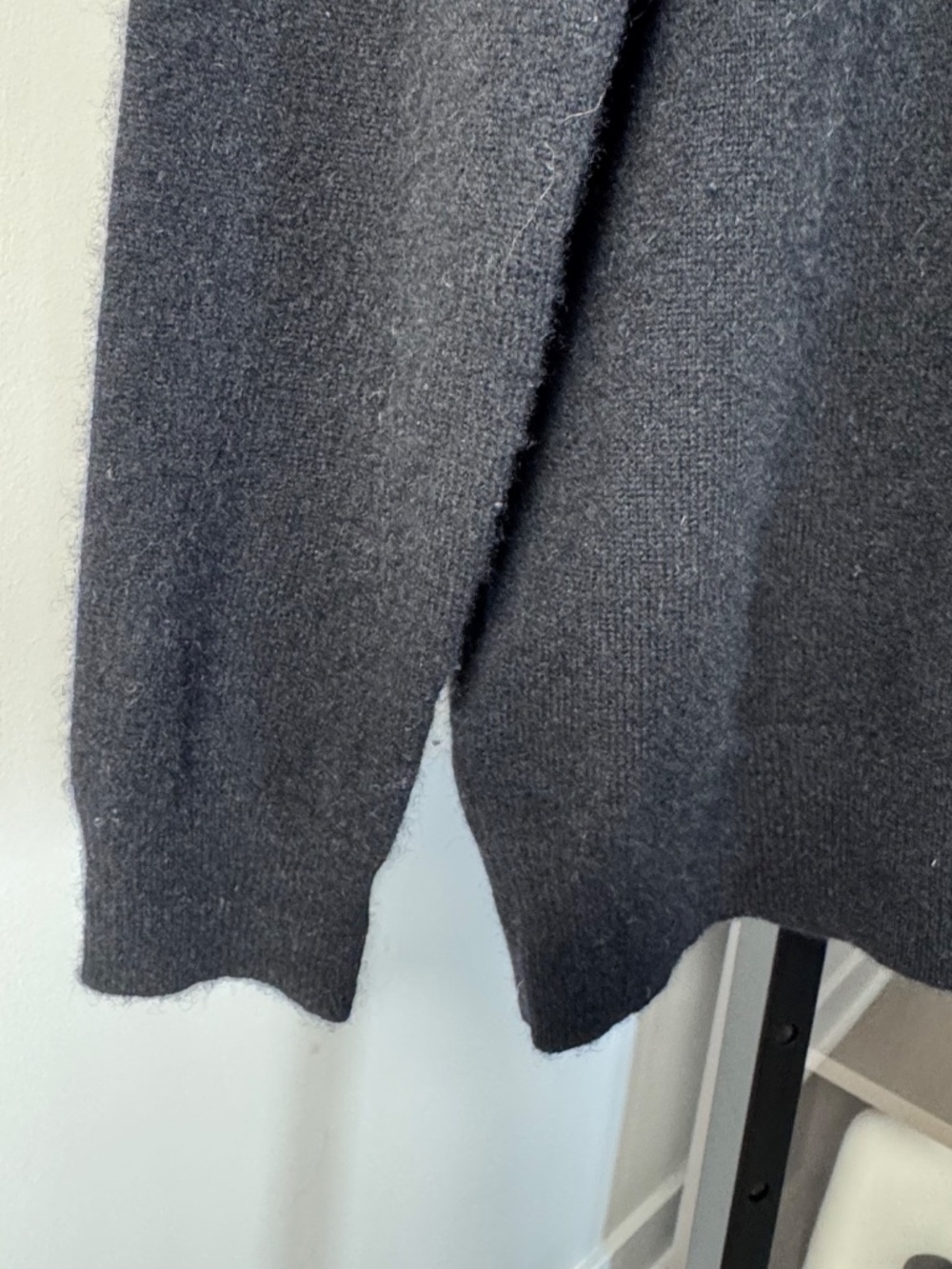 C By Bloomingdales Cashmere Black Crewneck Long Sleeve Pullover Sweater XXL - Picture 2 of 4